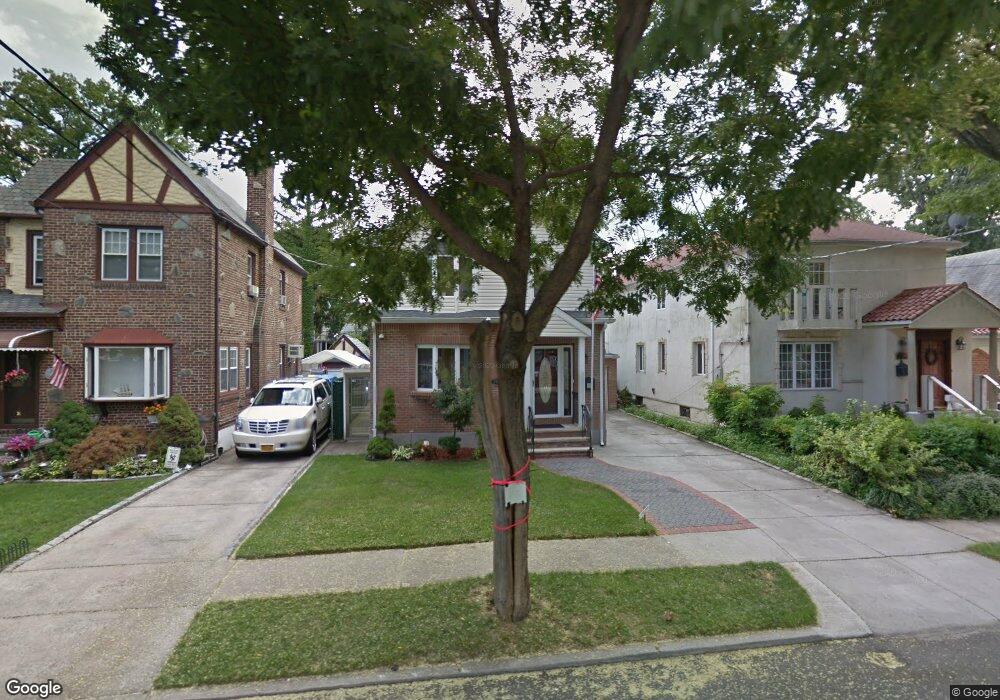 2933 164th St, Flushing, NY 11358 - photo 1