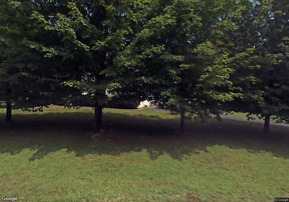 8 Devonshire Ln, Londonderry, NH 03053 - photo 1