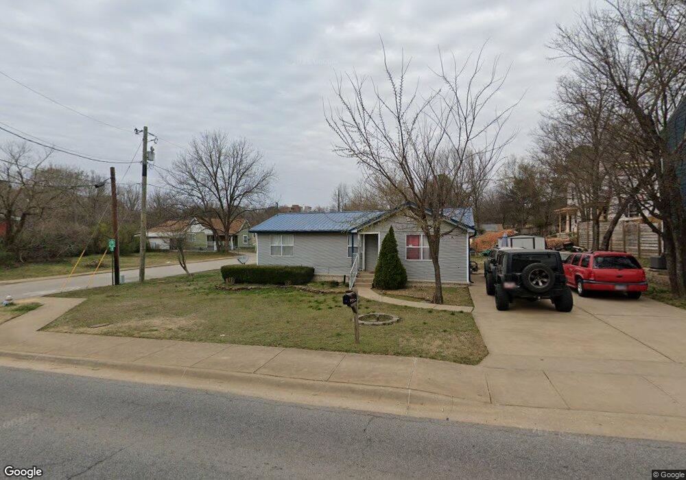 302 E Martin Luther King Blvd, Fayetteville, AR 72701 - photo 1