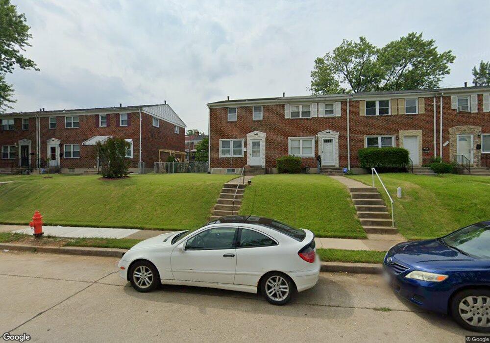 616 Charraway Rd, Baltimore, MD 21229 - photo 1