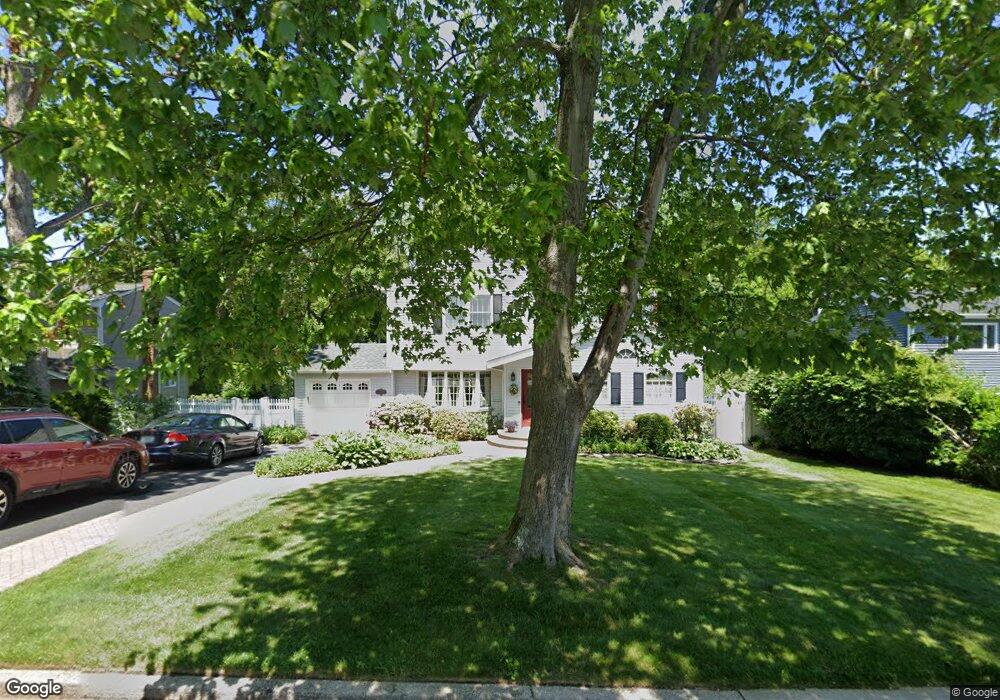 11 Robin Dr, Hauppauge, NY 11788 - photo 1