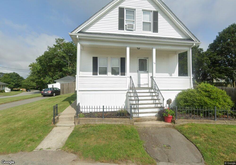 13 Greendale St, South Dartmouth, MA 02748 - photo 1