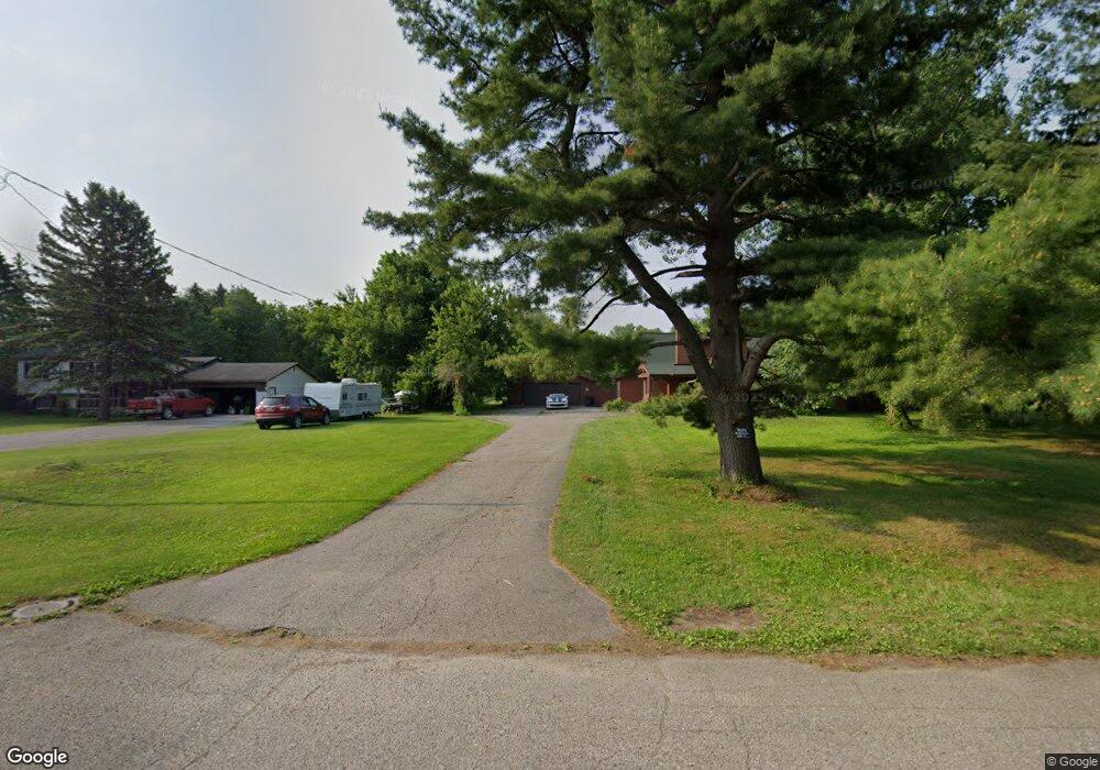 5348 Hubbard Dr, Flint, MI 48506 - photo 1