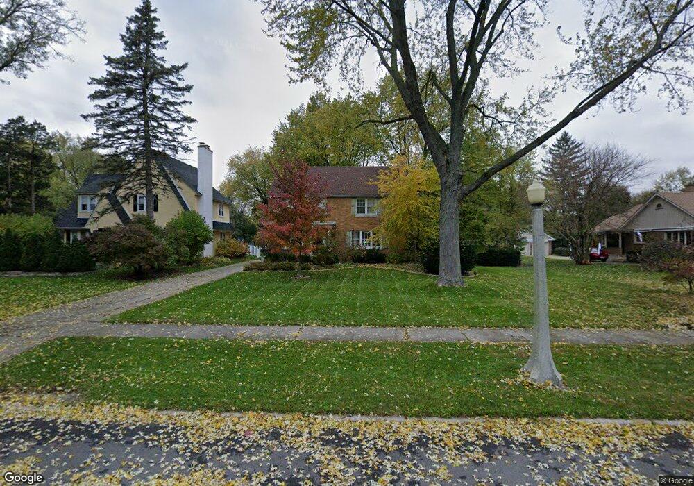 325 N Lincoln St, Batavia, IL 60510 - photo 1