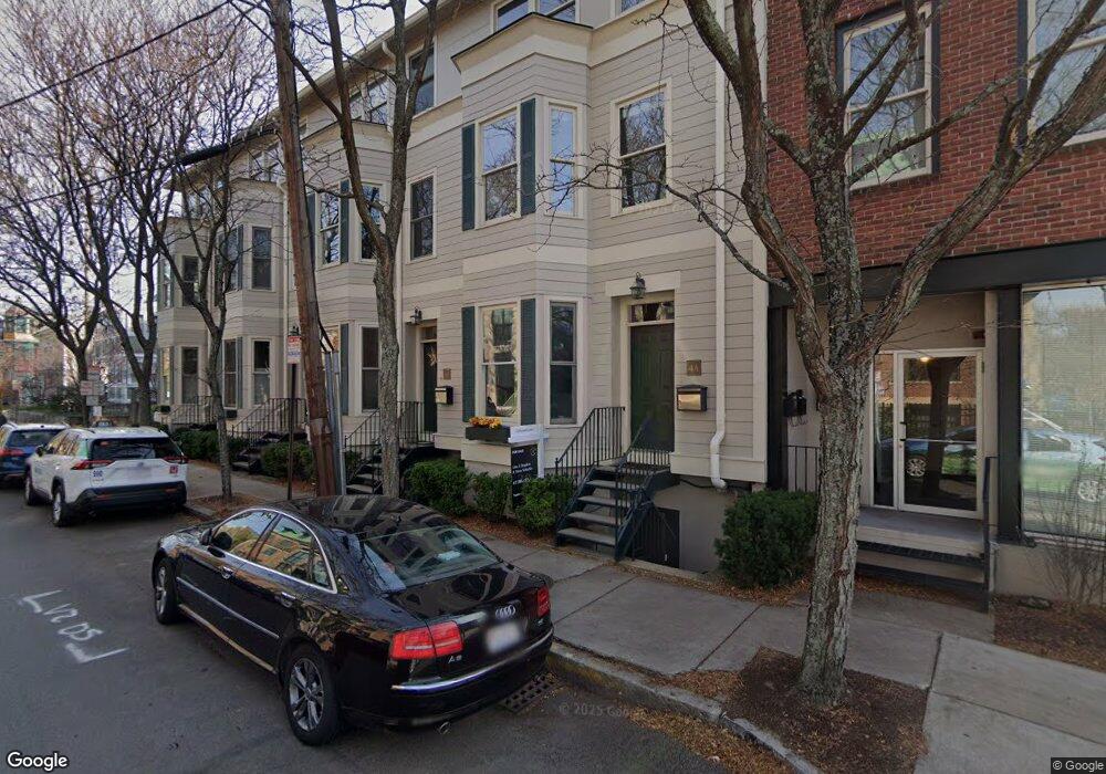 4B Russell St unit 4B, Cambridge, MA 02140 - photo 1