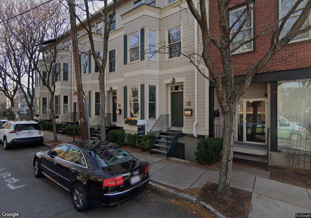 2 Russell St unit 102, Cambridge, MA 02140 - photo 1