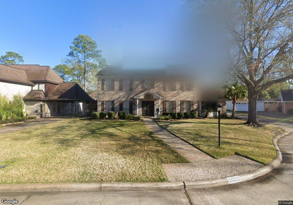 13610 Apple Tree Rd, Houston, TX 77079 - photo 1