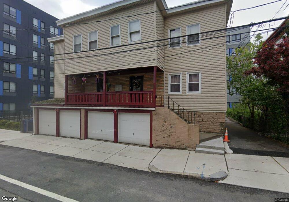 83 Watts St unit 5, Chelsea, MA 02150 - photo 1