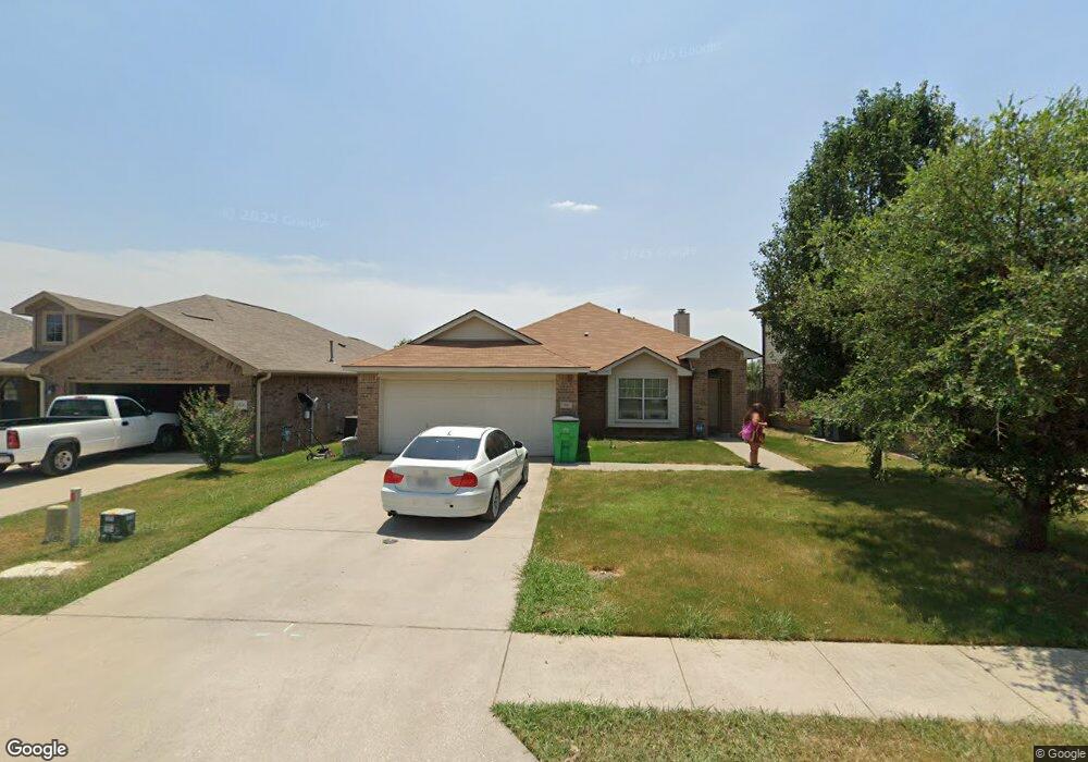 3404 Columbus St, Gainesville, TX 76240 - photo 1