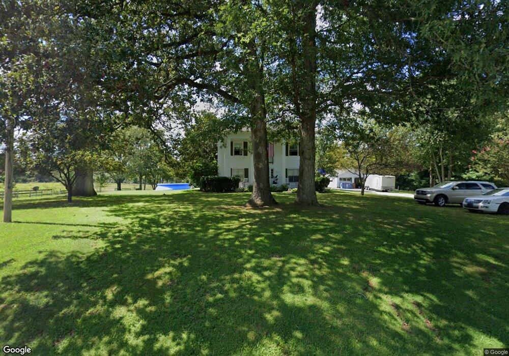 915 Lewis Rd, Harrisburg, IL 62946 - photo 1