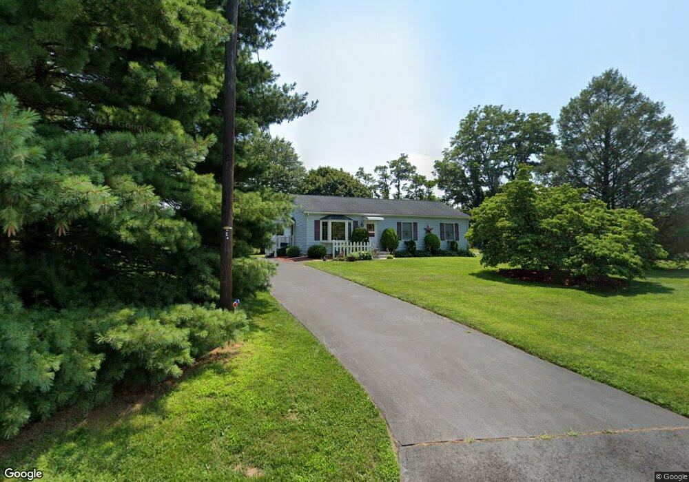 4 Georgetown Rd, Columbus, NJ 08022 - photo 1