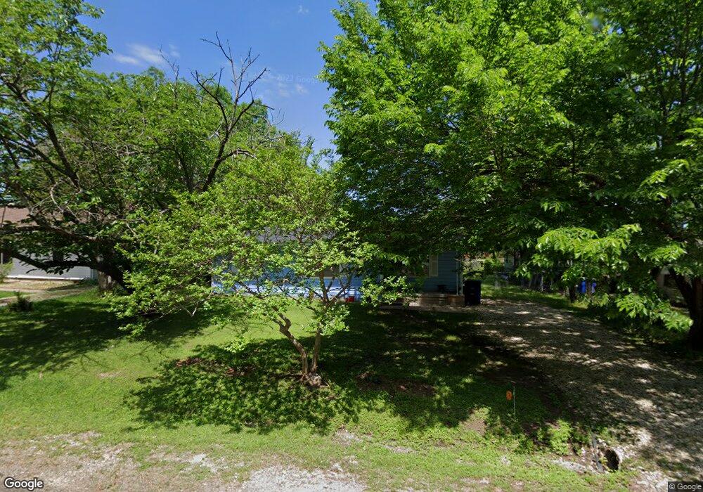 502 S Pecan St, Ennis, TX 75119 - photo 1