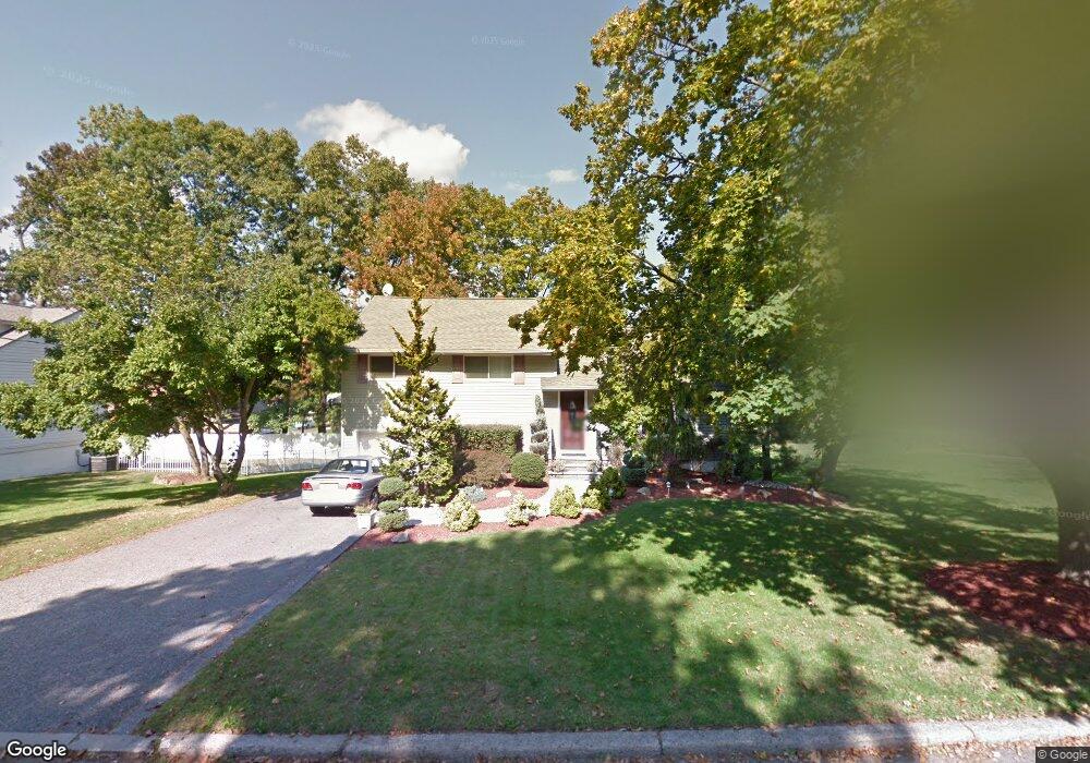 77 Pine Dr, Cedar Grove, NJ 07009 - photo 1