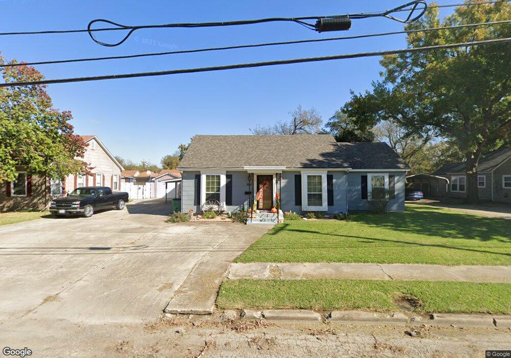 806 S Clements St, Gainesville, TX 76240 - photo 1