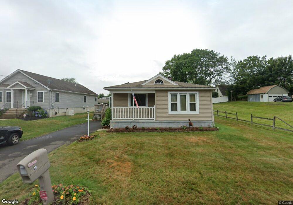 18 Naugatuck St, East Haven, CT 06512 - photo 1