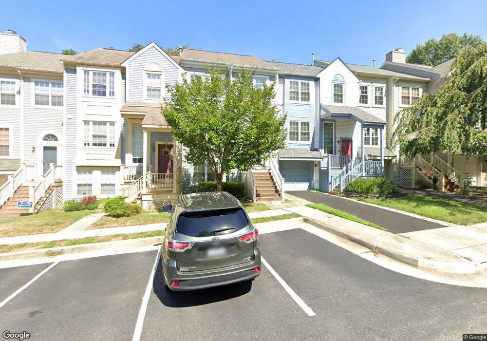 8321 Southern Oaks Ct, Lorton, VA 22079 - photo 1