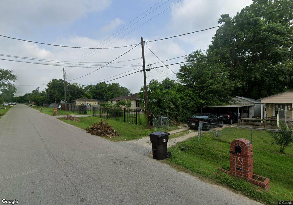 2225 Chamberlain St, Houston, TX 77093 - photo 1