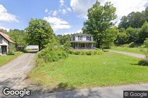 137 MacKville Rd, Hardwick, VT 05843