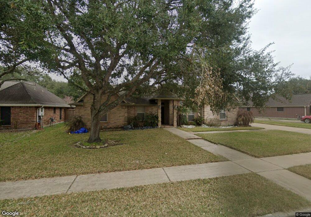 2090 Troon Dr, Alvin, TX 77511 - photo 1