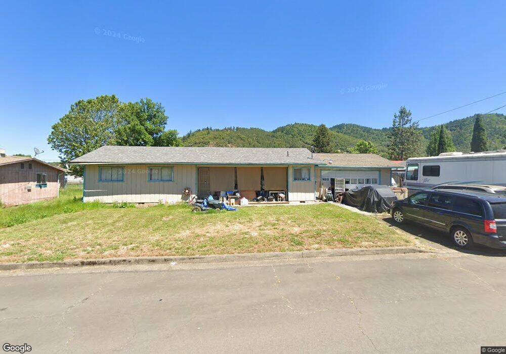 240 Alameda St, Myrtle Creek, OR 97457 - photo 1
