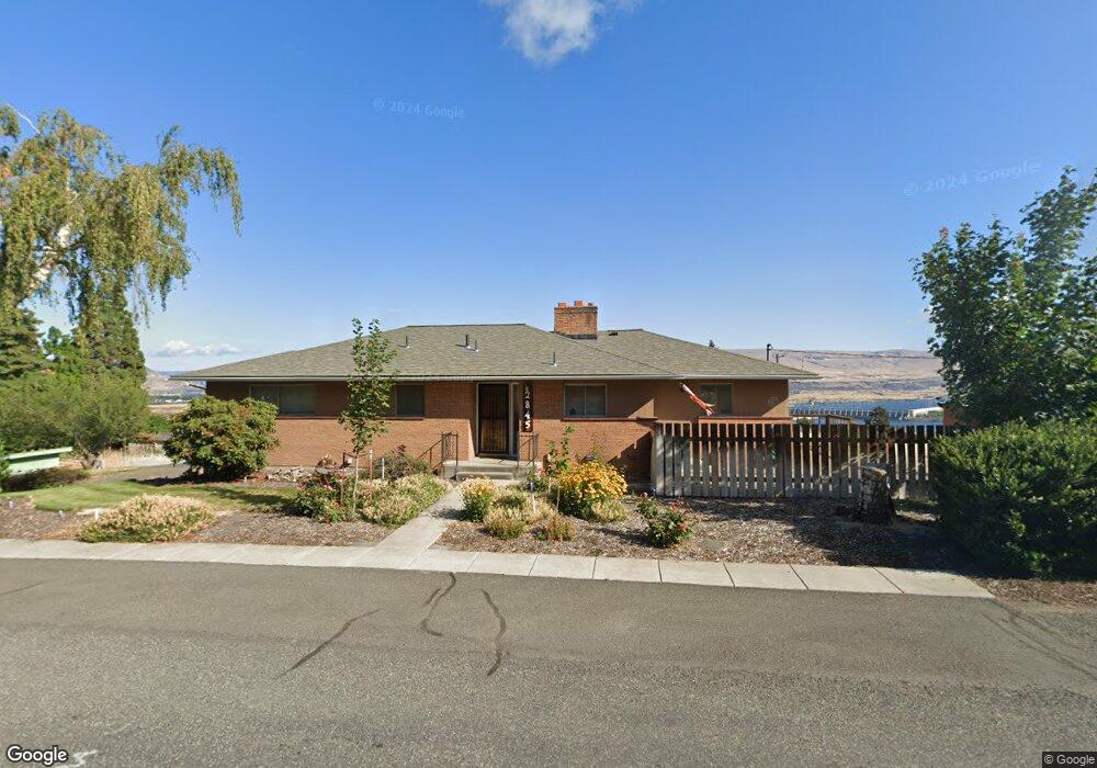 2845 E 12th St, the Dalles, OR 97058 - photo 1