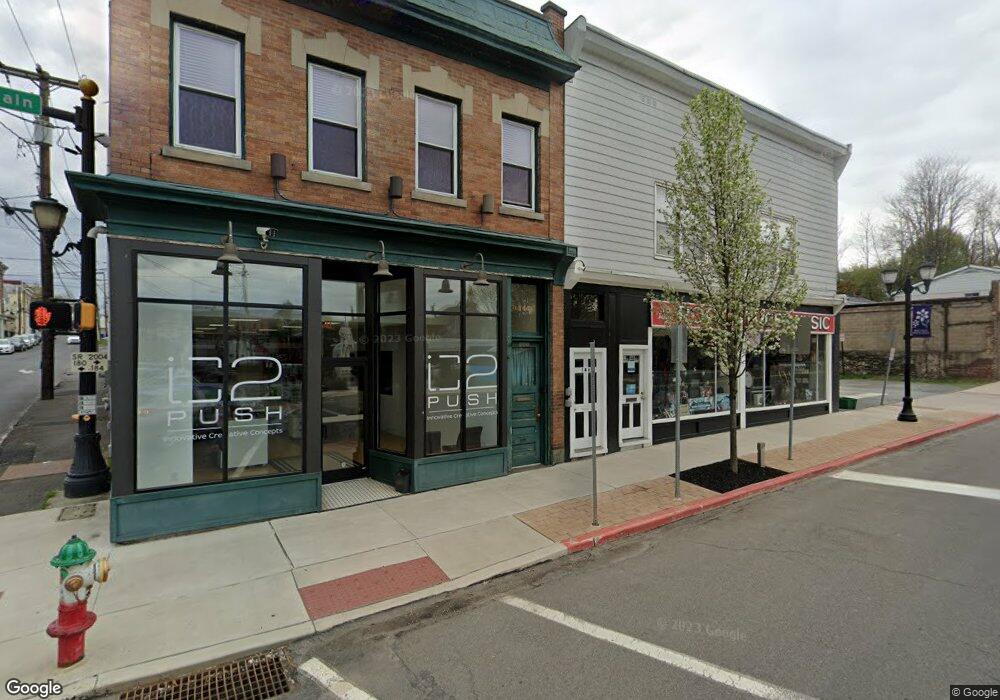 144 S Main St unit 144 S Main St . Pitt, Pittston, PA 18640 - photo 1