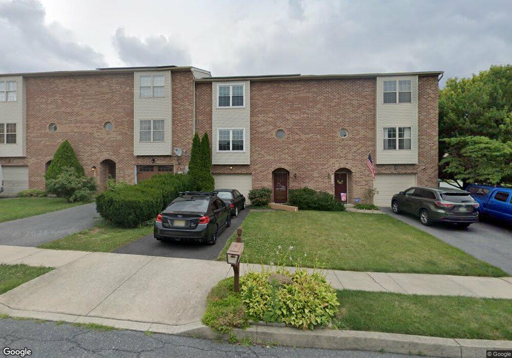 3441 Portland Dr, Whitehall, PA 18052 - photo 1