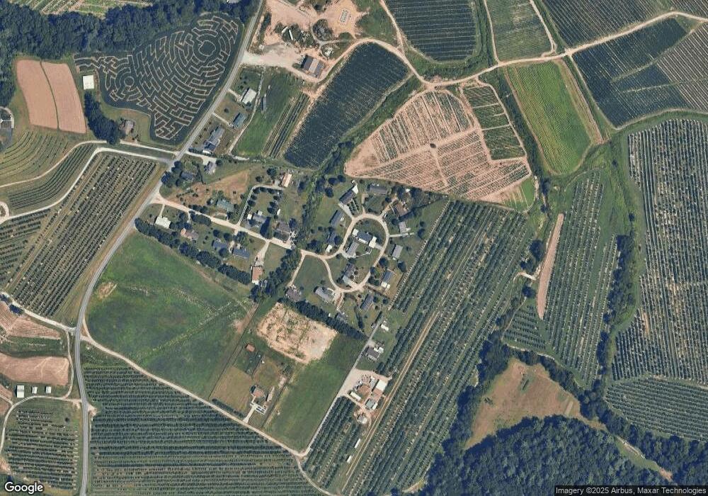 229 Lamonda Dr, Hendersonville, NC 28792 - photo 1