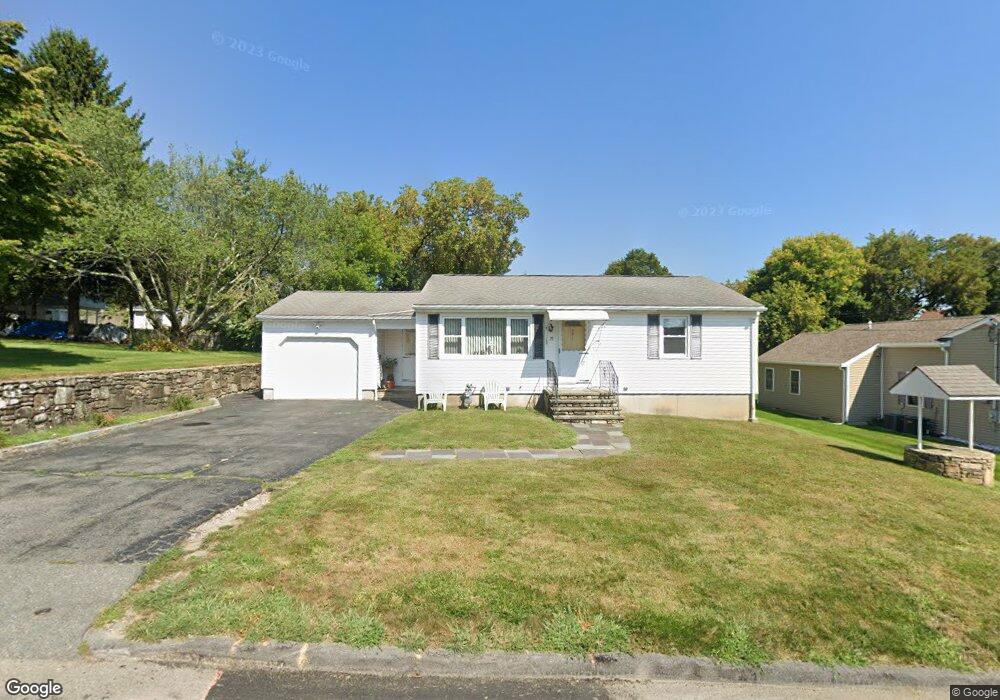 19 Lawrence St, Milford, MA 01757 - photo 1