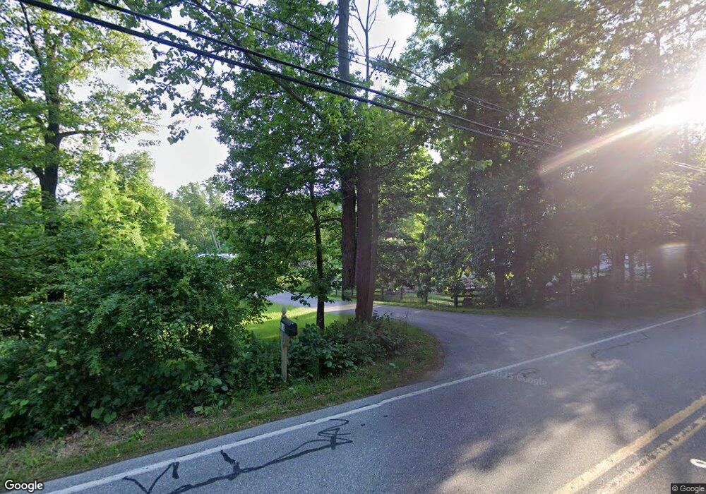 124 Dutton Rd, Pelham, NH 03076 - photo 1