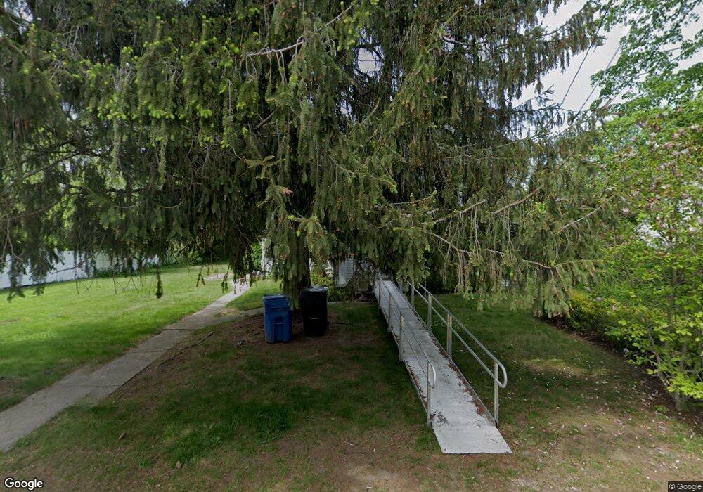 22 Hurlbutt Rd, Gales Ferry, CT 06335 - photo 1