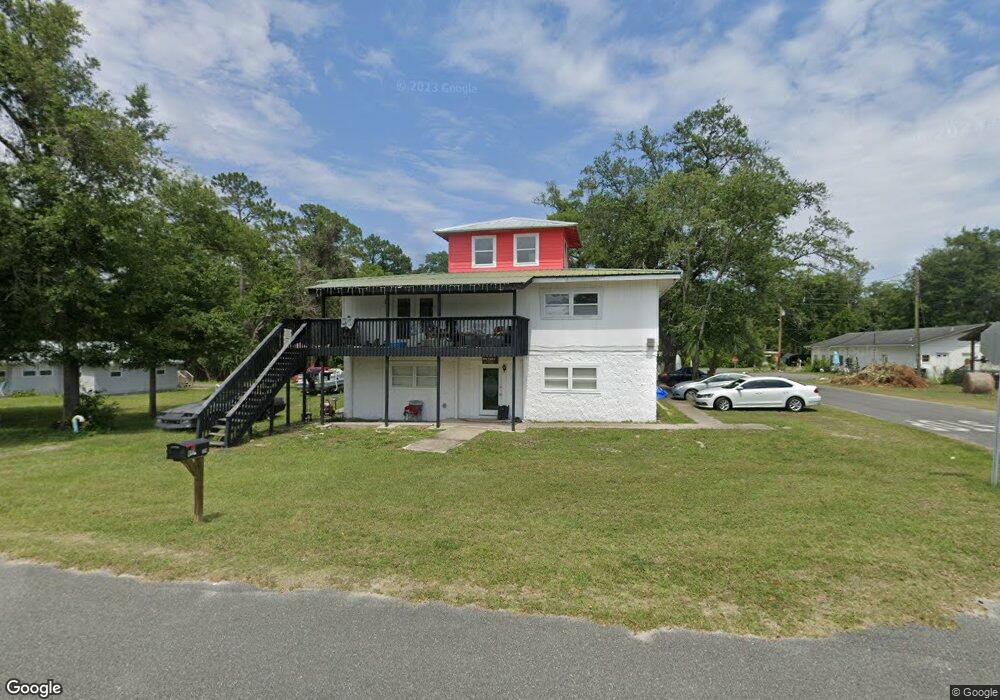 602 W 1st St, Carrabelle, FL 32322 - photo 1