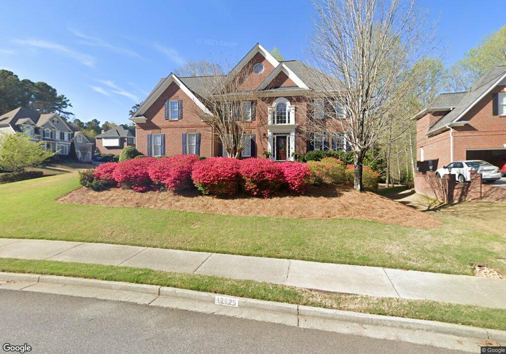 12325 Magnolia Cir, Alpharetta, GA 30005 - photo 1