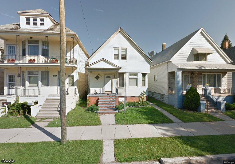 2325 Evaline St, HamtraMcK, MI 48212 - photo 1