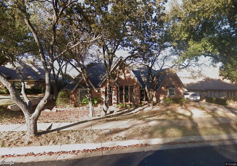 1809 Glenbrook Ct, Bedford, TX 76021 - photo 1