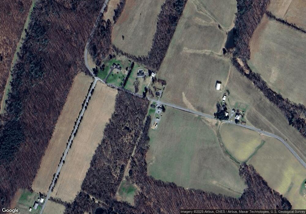 656 Peter Yost Rd, Berkeley Springs, WV 25411 - photo 1