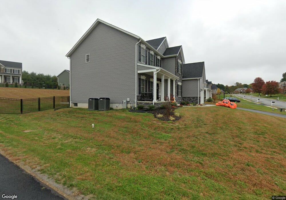 6687 Chateau Bay Ct, Sykesville, MD 21784 - photo 1