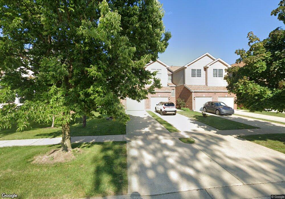 1422 Charles St unit 200, Naperville, IL 60563 - photo 1