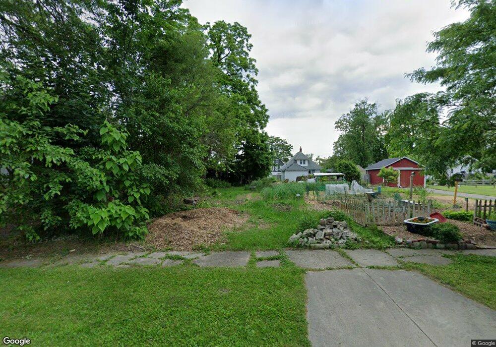 1417 Illinois Ave, Flint, MI 48506 - photo 1