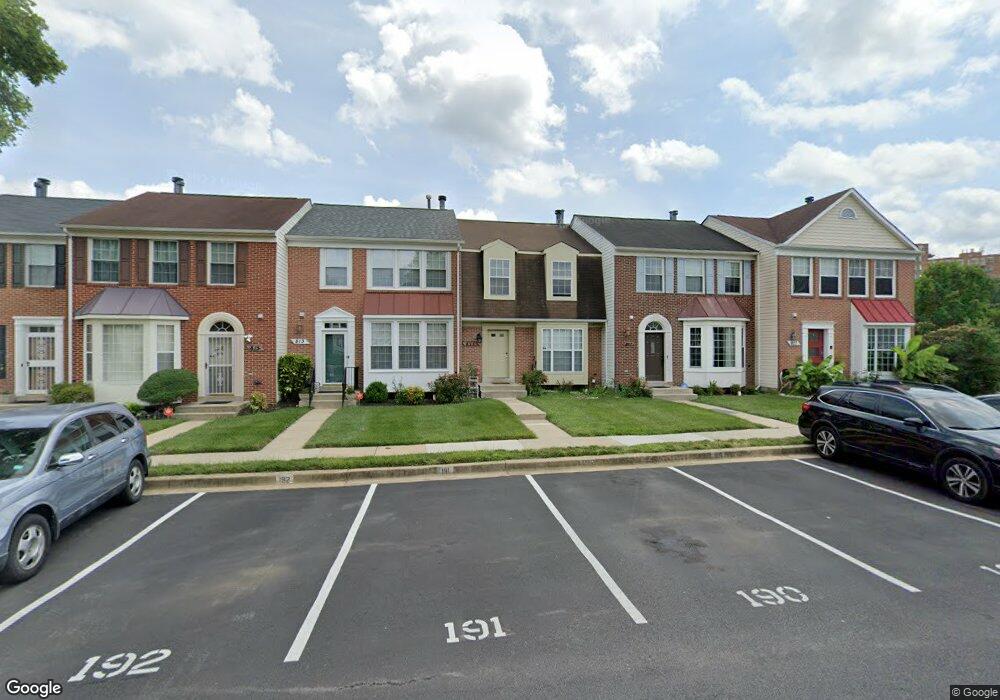 811 Lake Shore Dr, Bowie, MD 20721 - photo 1