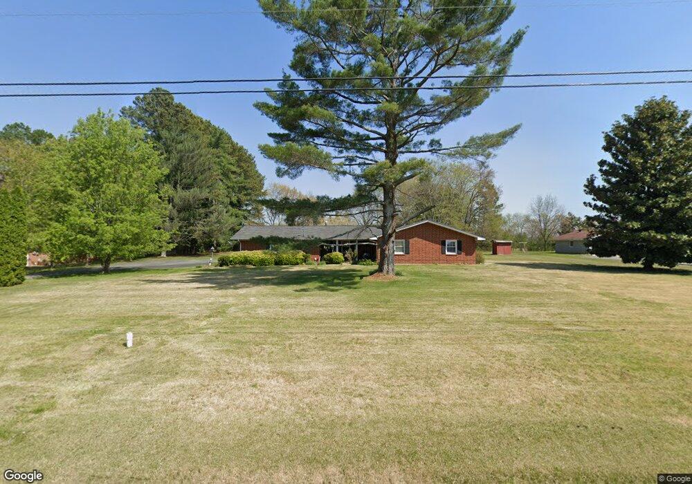 260 Rogers Dr, Manchester, TN 37355 - photo 1