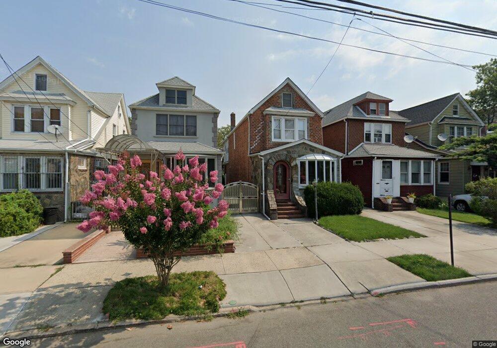 6841 Kessel St, Forest Hills, NY 11375 - photo 1