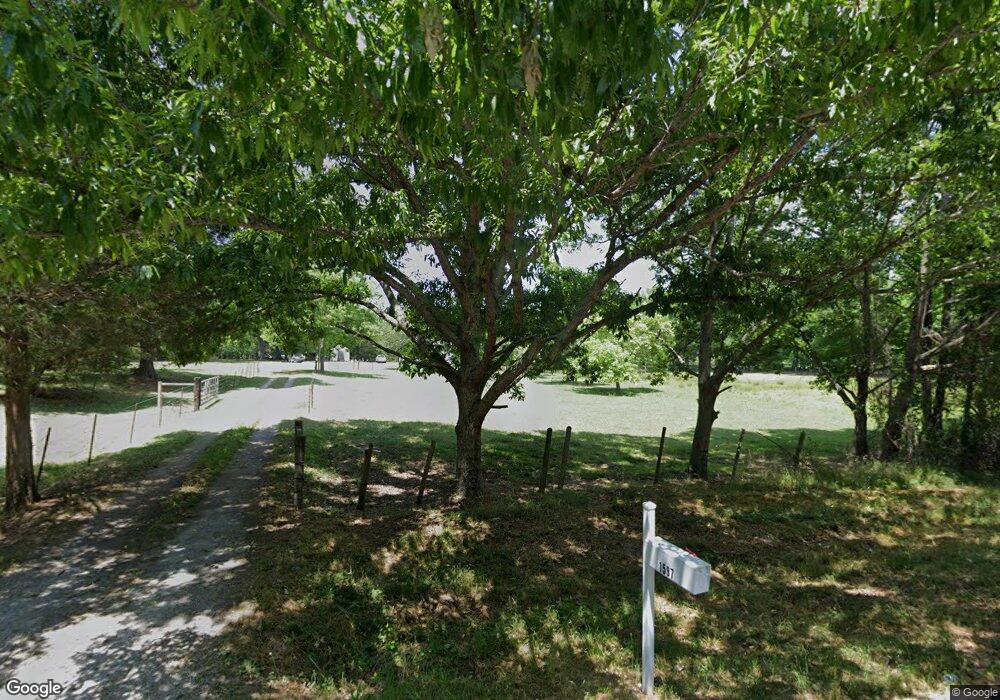 1597 Standing Rock Rd, Senoia, GA 30276 - photo 1