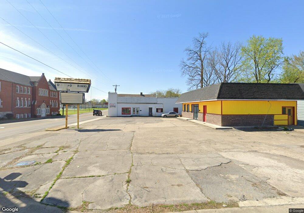 913 Madison Ave, Anderson, IN 46016 - photo 1