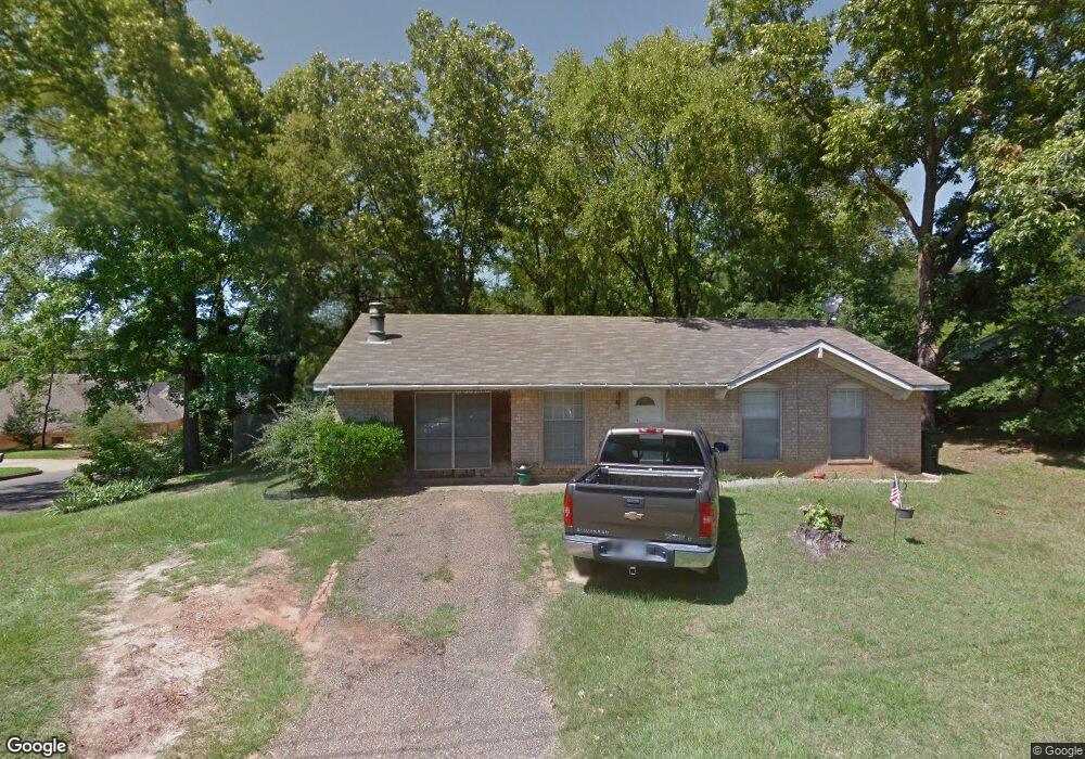 1623 Milam Dr, Tyler, TX 75701 - photo 1
