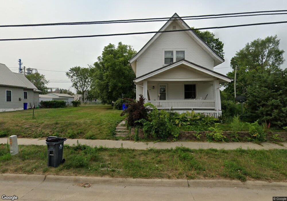 615 I Ave NW, Cedar Rapids, IA 52405 - photo 1