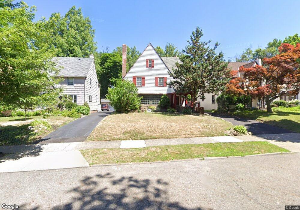 3383 Superior Park Dr, Cleveland Heights, OH 44118 - photo 1