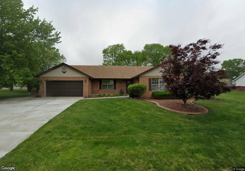 709 Meadow Brook Dr, Freeburg, IL 62243 - photo 1