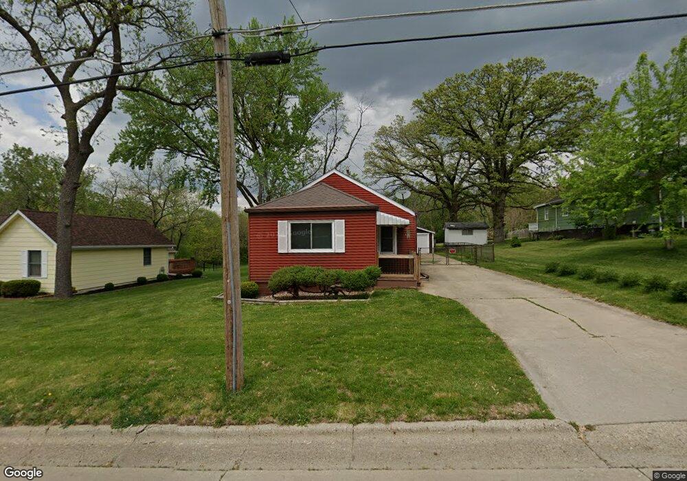 118 E Creston Ave, Des Moines, IA 50315 - photo 1