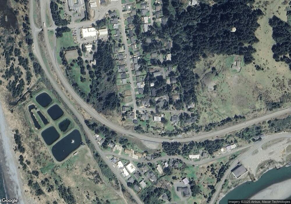 94045 Bayview Dr, Gold Beach, OR 97444 - photo 1